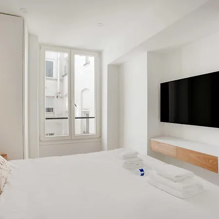 Superb Modern Appt- 2br-4p- Near Invalides *