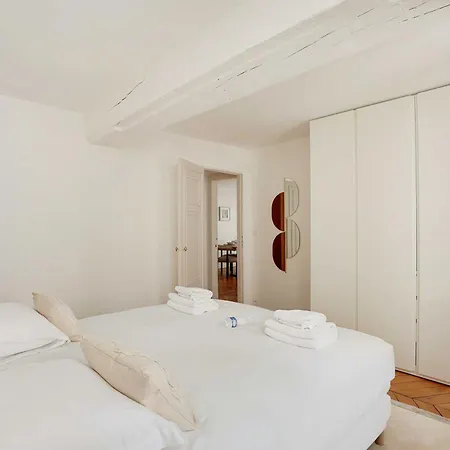 Superb Modern Appt- 2br-4p- Near Invalides